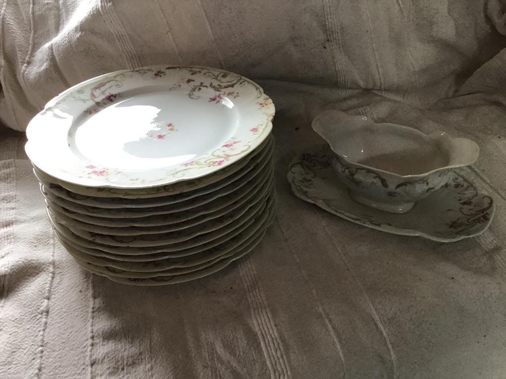 Limoge servies borden en juskom, Antiek en Kunst, Ophalen of Verzenden