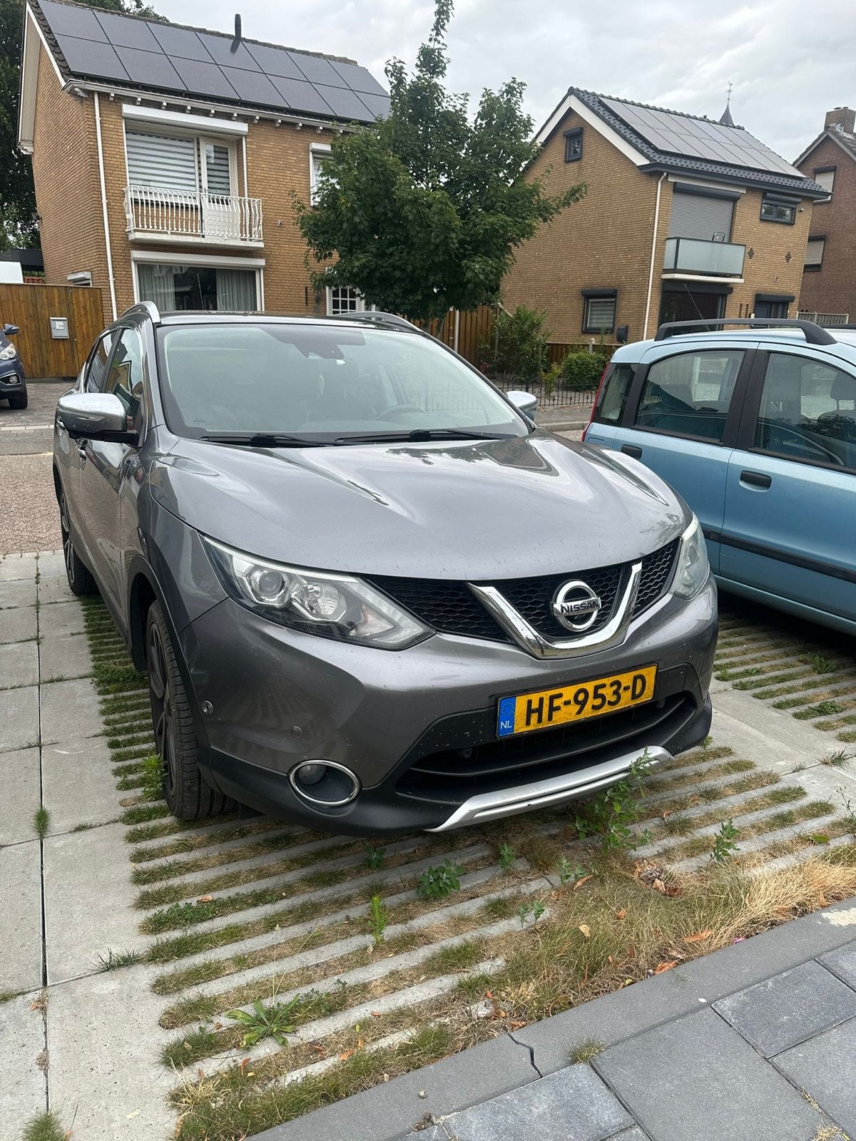 Nissan Qashqai 1.5 DCI 81KW 2WD 2015 Grijs 264.504km, Auto's, Voorwielaandrijving, 1350 kg, Zwart, 4 cilinders