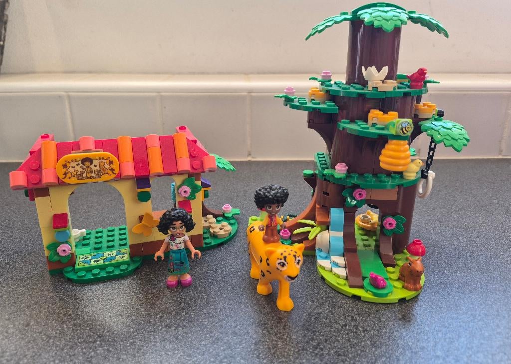 LEGO Disney Encanto Set Mirabel en Antonio, Kinderen en Baby's, Speelgoed | Duplo en Lego, Ophalen, Lego, Zo goed als nieuw, Compleet
