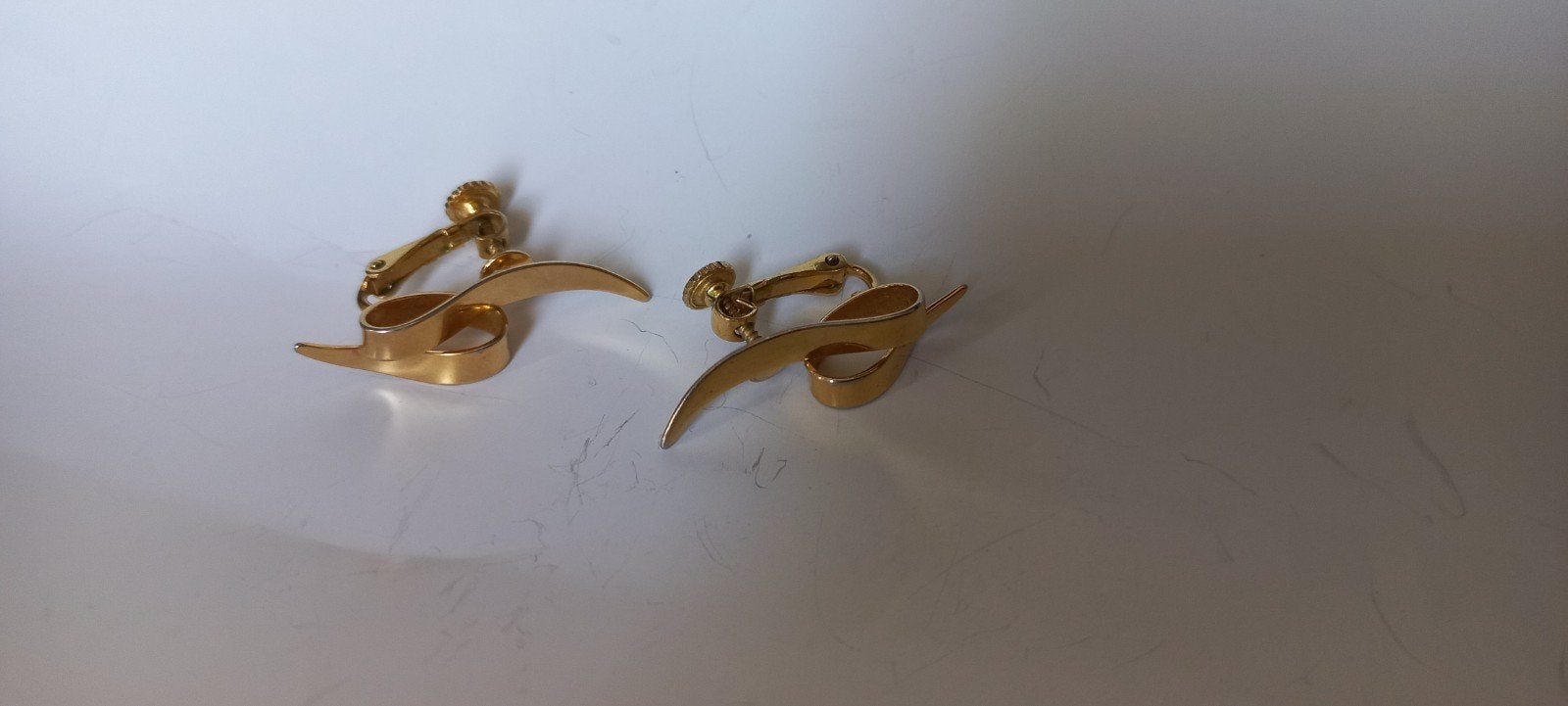 Vintage Napier Goudkleurige Oorbellen - Elegant en Tijdloos, Sieraden, Tassen en Uiterlijk, Overige materialen, Ophalen of Verzenden