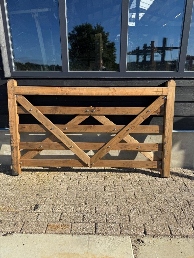 Houten poorten - Demo modellen, Dieren en Toebehoren, Opfok, Veld omheiningen, Schaijk, Info@veldomheiningen.nl