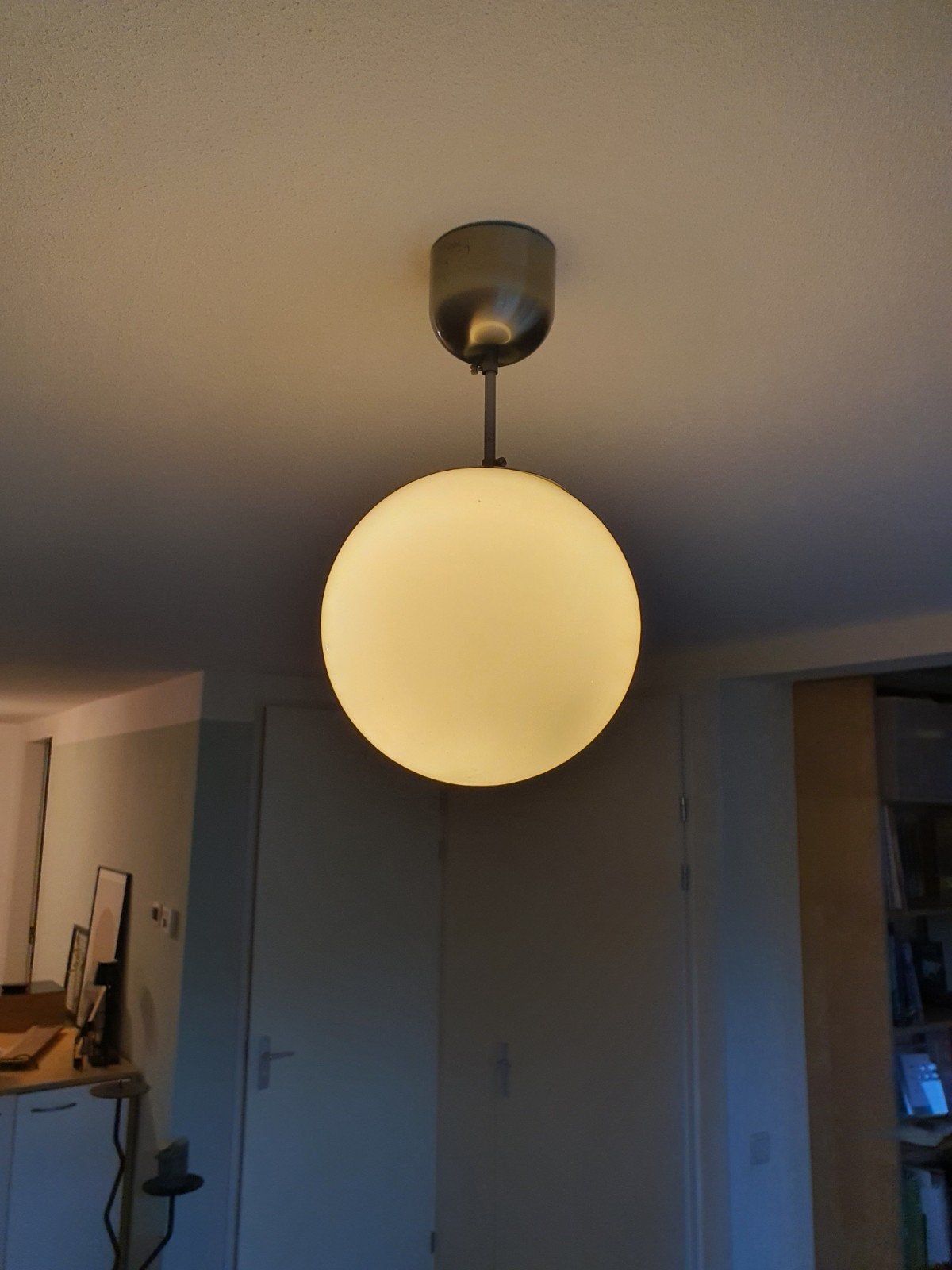 2 IKEA bollampen wit glas/metaal, Ophalen, Glas
