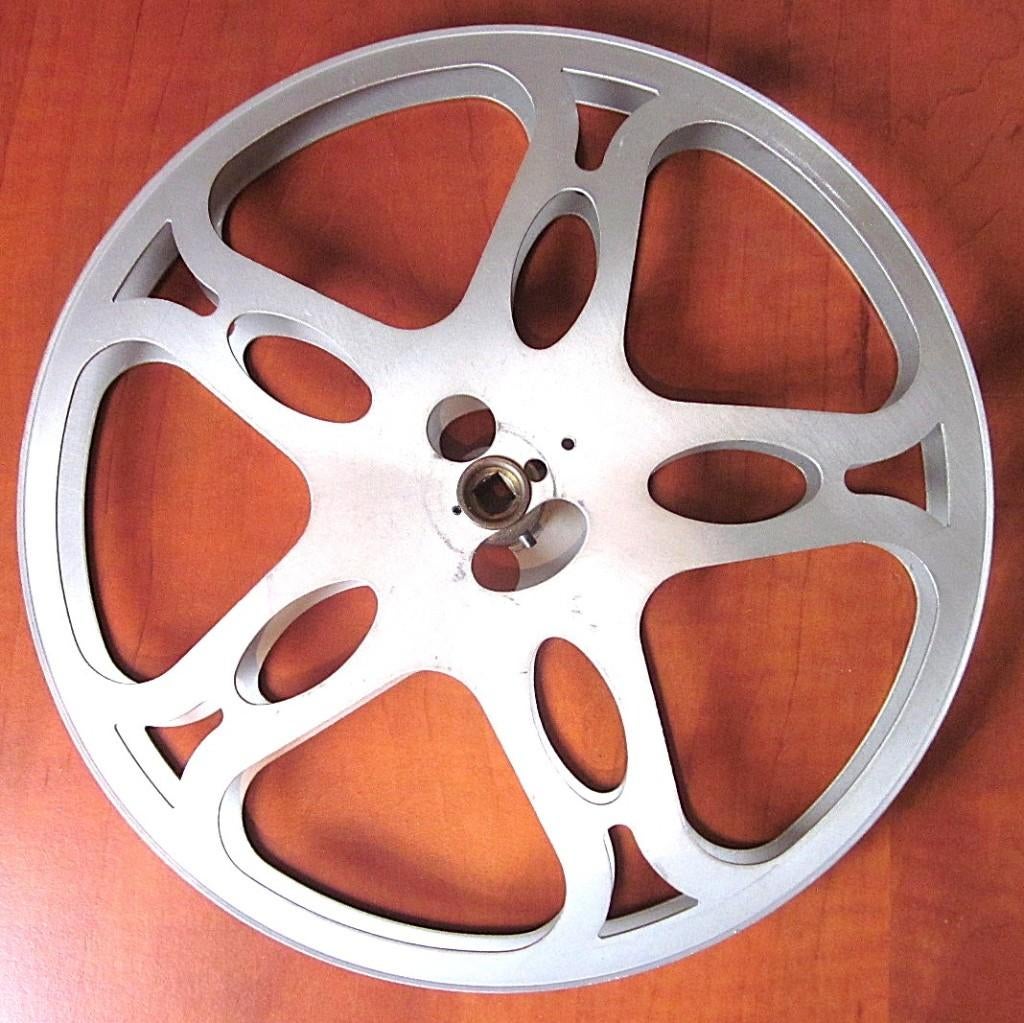 2 deelbare 250 meter filmspoelen voor 16mm film, Audio, Tv en Foto, Filmrollen, Ophalen, 16mm film
