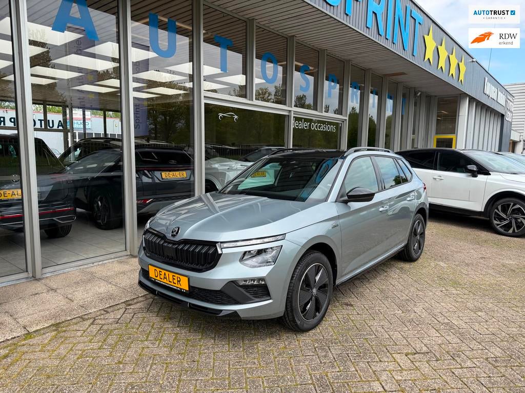 Skoda Kamiq 1.5 TSI Monte Carlo150PK PANO , ELEKTRISCHE ACHT, Auto's, Stof, Gebruikt, Zwart, 150 pk
