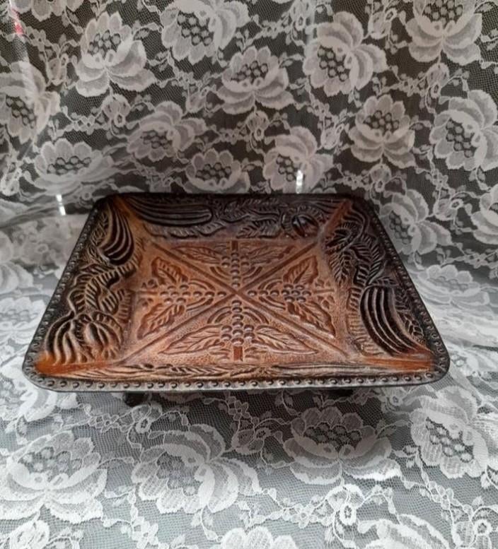 Mooie bruine ijzeren schaal, Huis en Inrichting, Ophalen of Verzenden, Zo goed als nieuw, Rond, Overige materialen