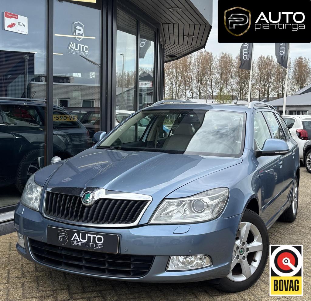 Skoda Octavia Combi 1.4 TSI Greentech Elegance Business Line, Auto's, Skoda, Voorwielaandrijving, Euro 5, Stof, Gebruikt