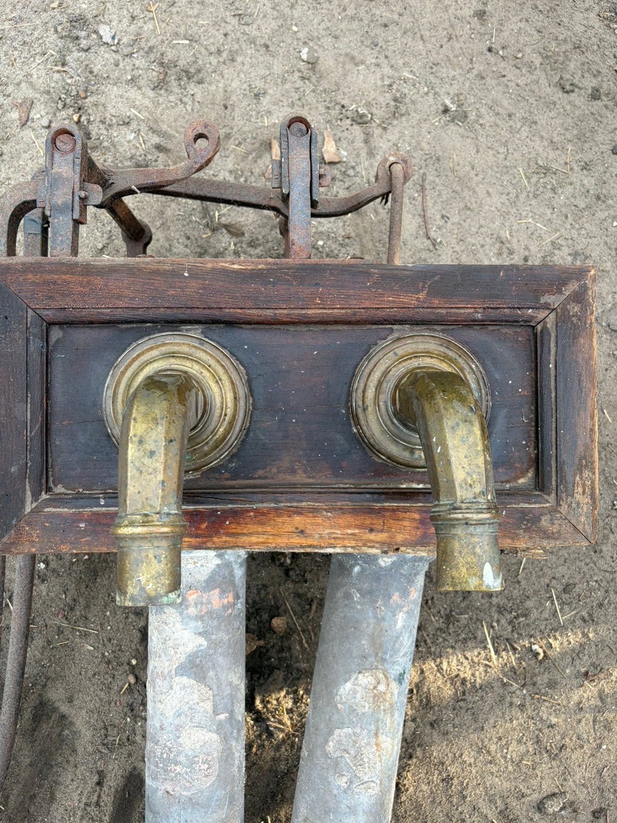 Zeer zware antieke pomp met dubbel pomphuis, Ophalen, Gebruikt, Handmatig, Overige typen
