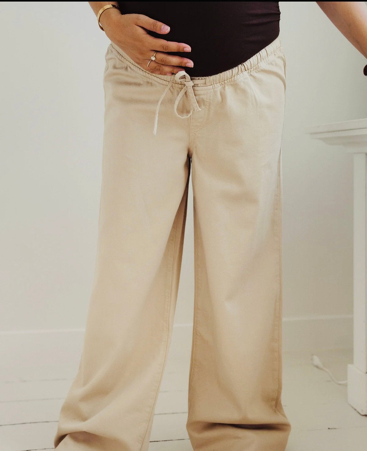 Maternity Zwangerschapsbroek maat L Most Wanted NIEUW, Ophalen, Kort, Beige, Maat 42/44 (L)