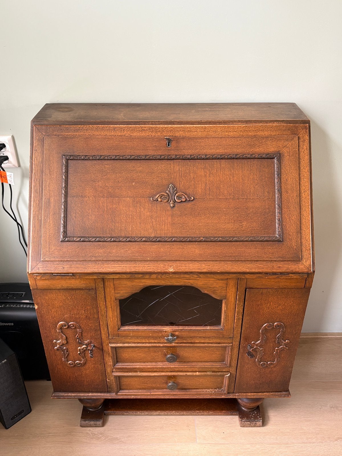 Antieke Secretaire, Ophalen