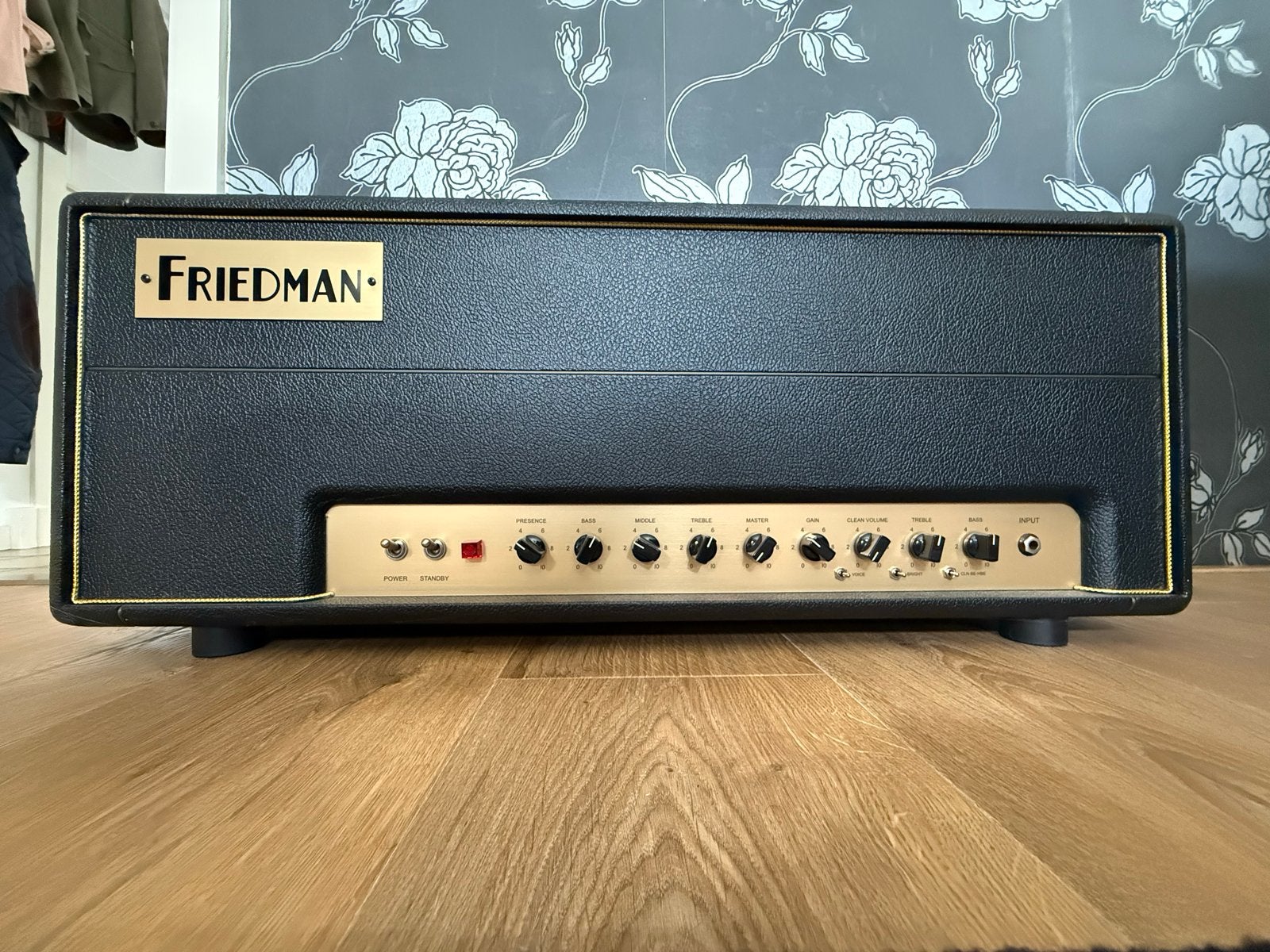 Friedman BE-100 Gitaarversterker Top - 100 Watt, Muziek en Instrumenten, Ophalen, Zo goed als nieuw, Gitaar, 100 watt of meer