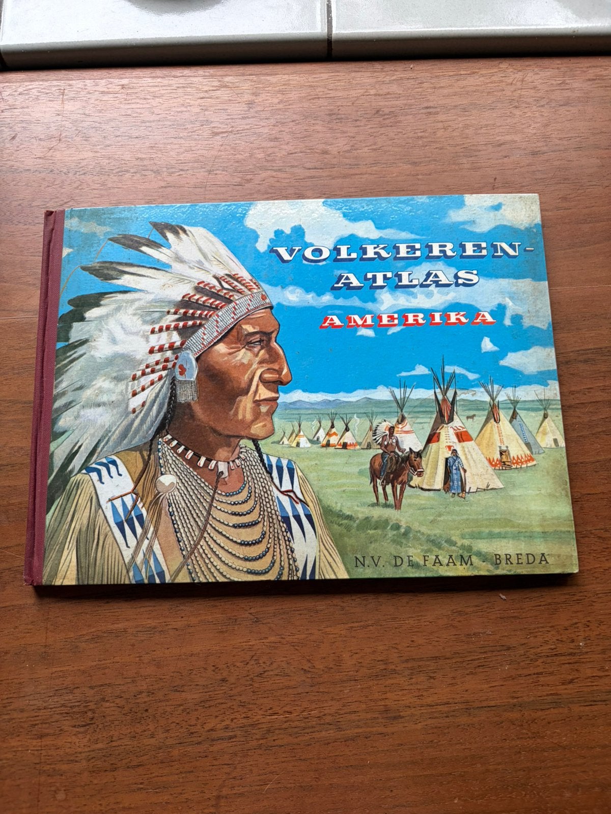 Volkerenatlas amerika nv faam Breda, Ophalen of Verzenden, Gelezen