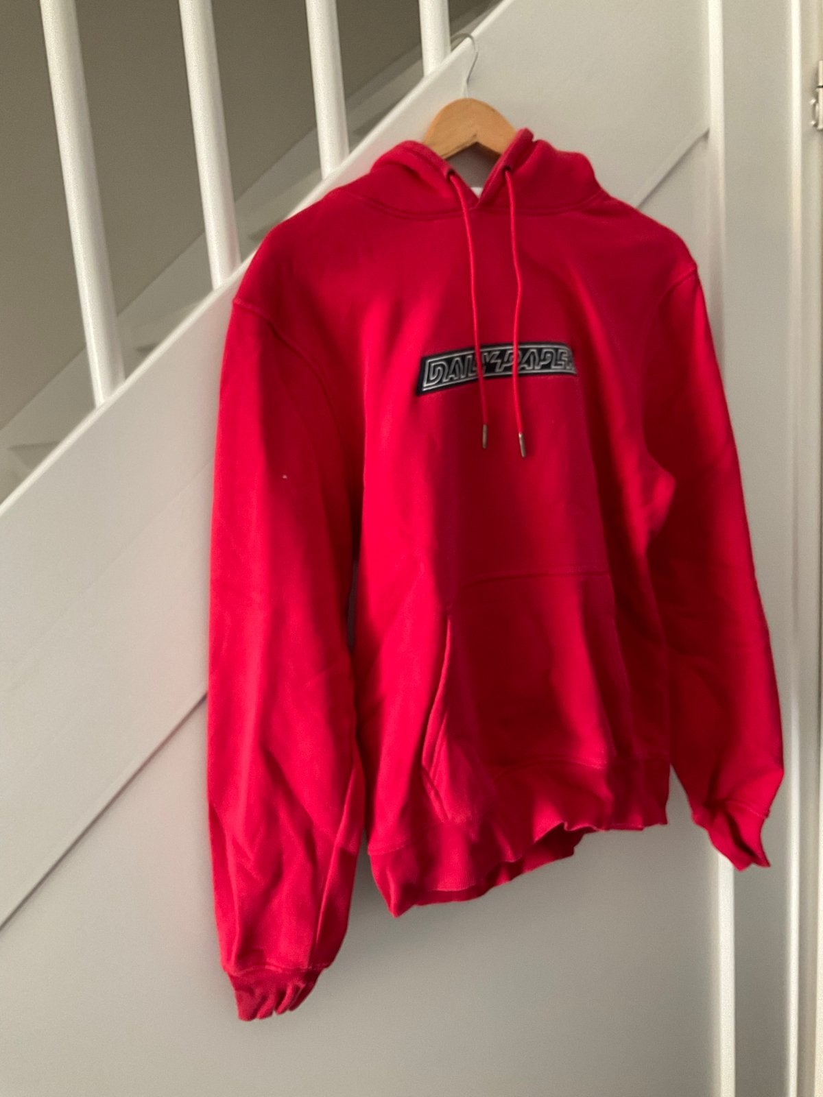 Daily Paper hoodie rood - Maat M, Ophalen of Verzenden, Zo goed als nieuw, Maat 48/50 (M), Rood