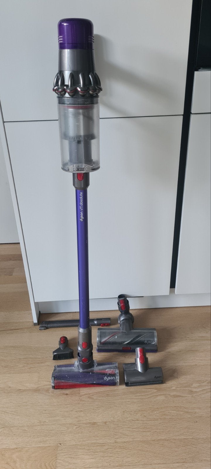 Dyson V11 Absolute steelstofzuiger met accessoires, Witgoed en Apparatuur, Draadloos, Gebruikt, Ophalen of Verzenden, Dyson