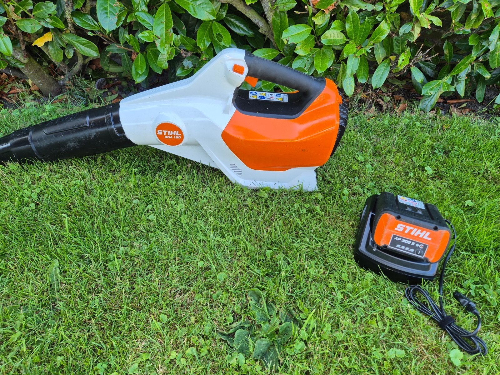 Stihl BGA160 bladblazer accu set, Ophalen of Verzenden, Zo goed als nieuw, Accu, Stihl