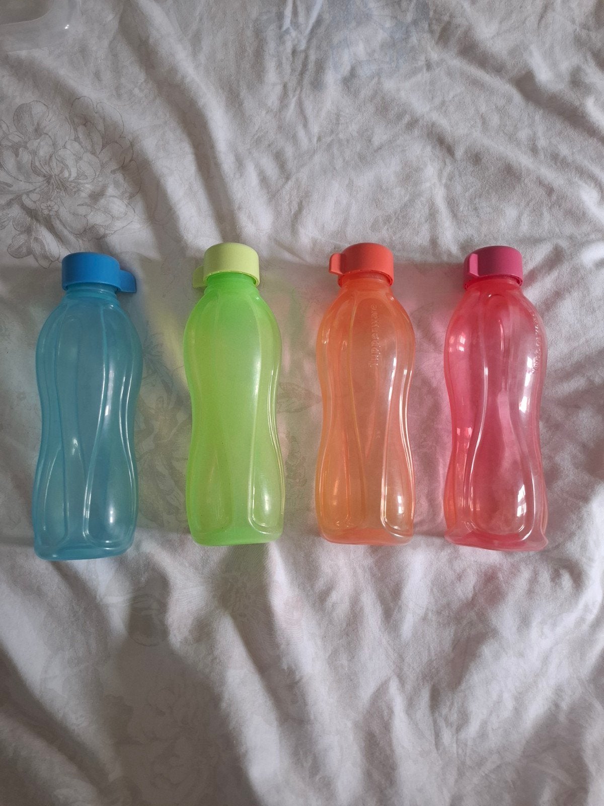 Tupperware Flesjes 500 ml - Set van 4, Huis en Inrichting, Ophalen, Gebruikt, Lekvrij, Blauw