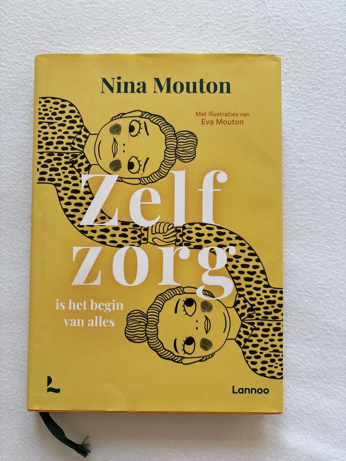 Nina Mouton - Zelfzorg is het begin van alles, Boeken, Ophalen of Verzenden, Zo goed als nieuw, Nina Mouton