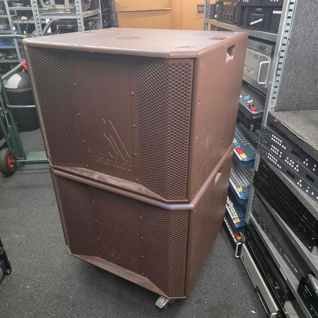 MASTER AUDIO LN18BR 18 inch subs 800 watt rms



2x, Ophalen of Verzenden, 120 watt of meer, Subwoofer, Overige merken
