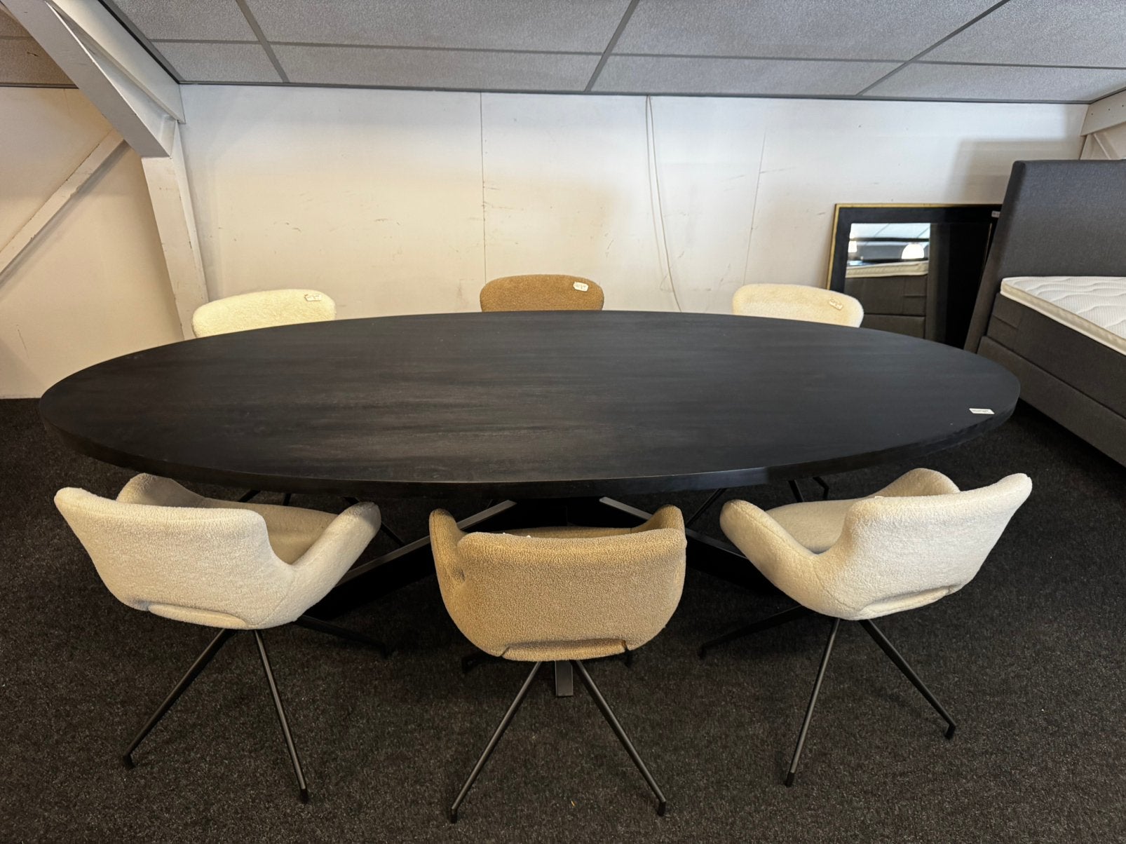 Zwarte ovale tafel 260cm zo mee showmodel, Ophalen, Industrieweg 25, Rj, Nieuw