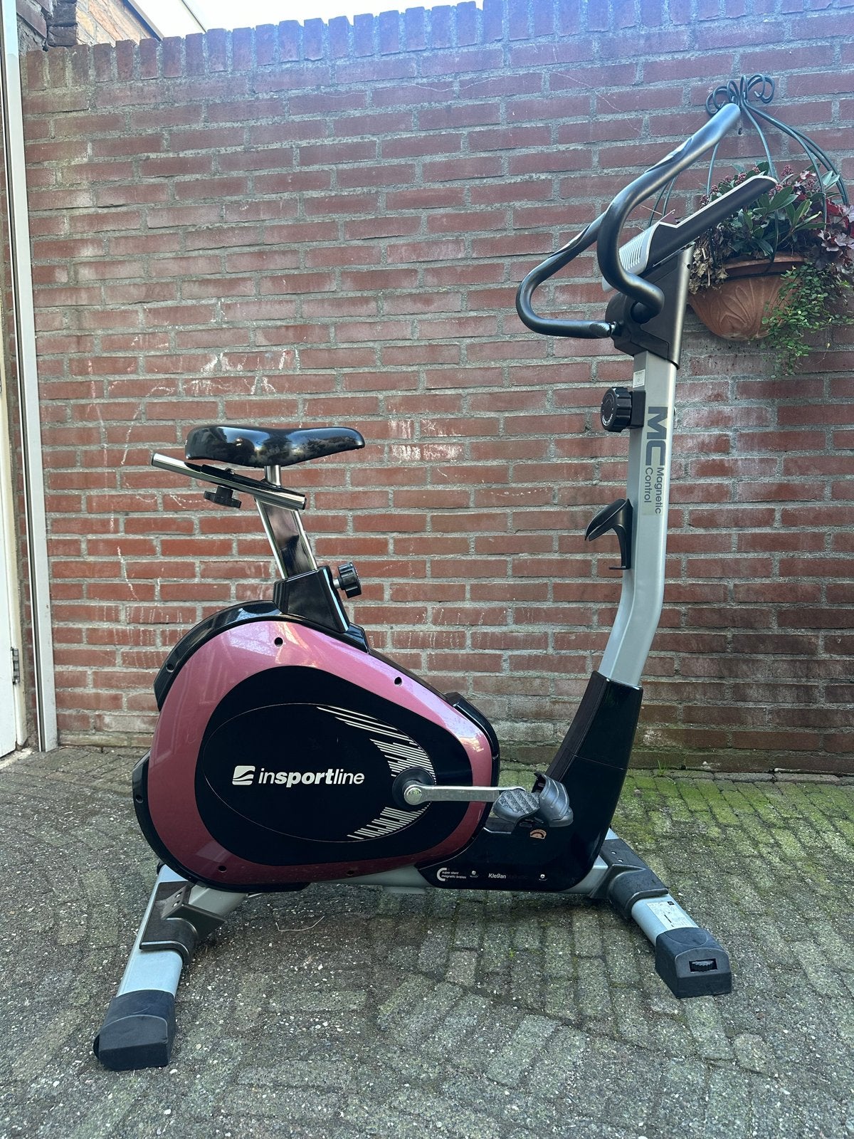 InSPORTline Hometrainer - Perfect voor Thuis Fitness, Ophalen of Verzenden, Zo goed als nieuw, Metaal, Benen