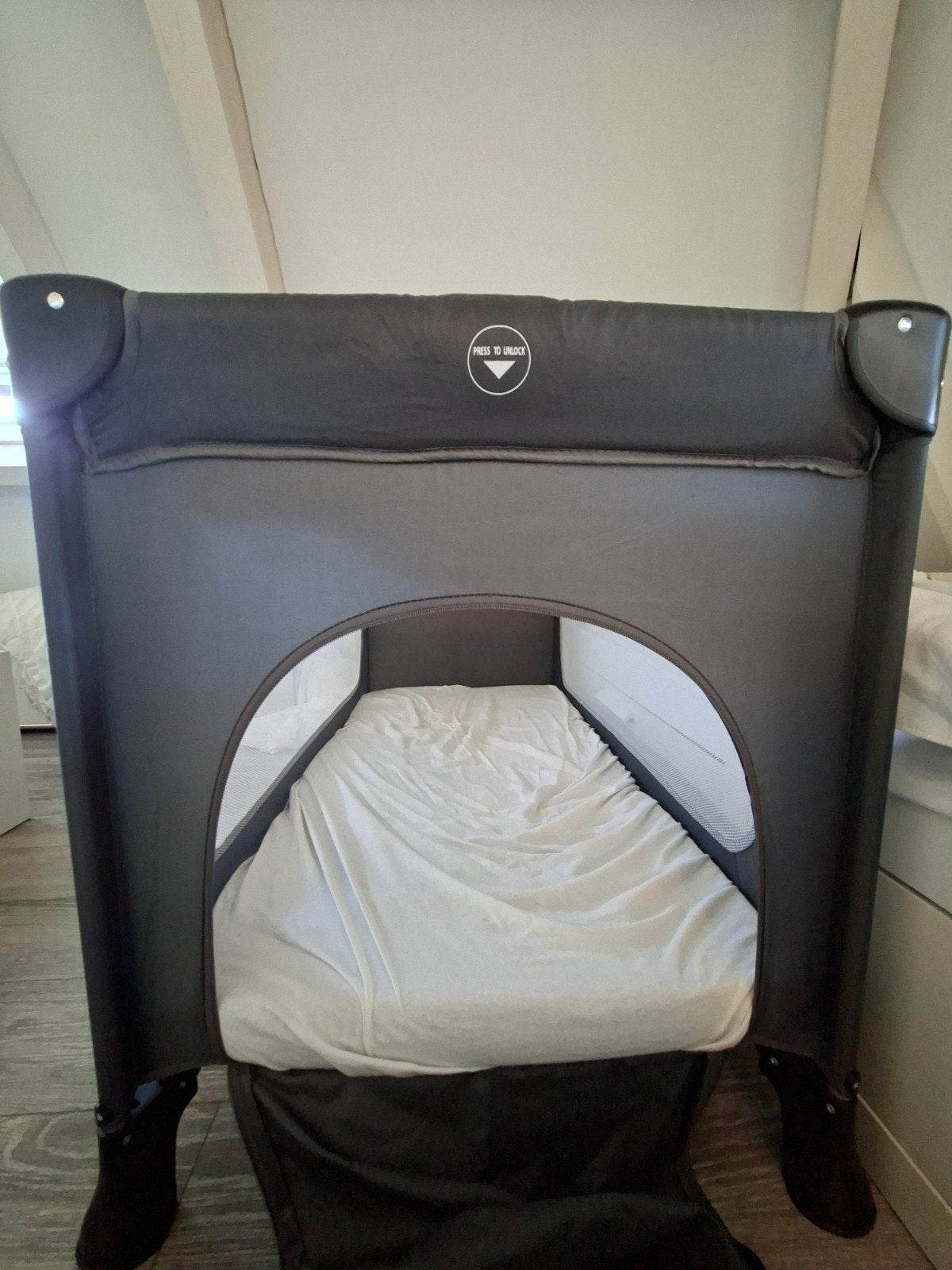 Hauck Campingbedje set met matras en muggennet, Ophalen, Gebruikt, Reisbedje
