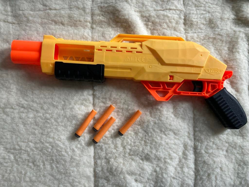 Nerf Alpha Strike Blaster met 4 pijltjes, Ophalen of Verzenden, Gebruikt, Jongen of Meisje