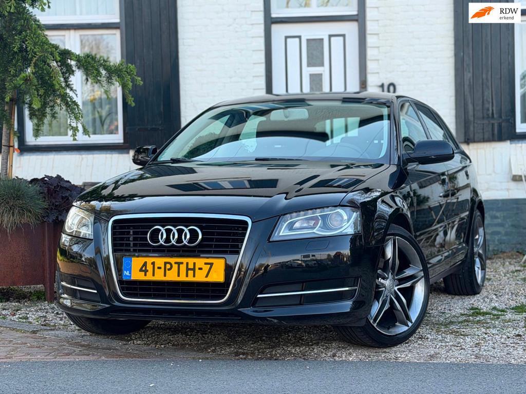 Audi A3 Sportback 1.2 TFSI Ambition Pro Line|Nieuwe Koppelin, Auto's, Voorwielaandrijving, Euro 5, Gebruikt, Zwart