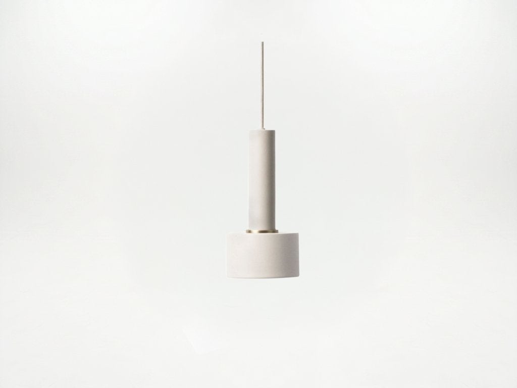 Ferm Living Socket Pendant Low + Disc Shade bij TheReSales, Huis en Inrichting, Lampen | Hanglampen, Ophalen, Zo goed als nieuw