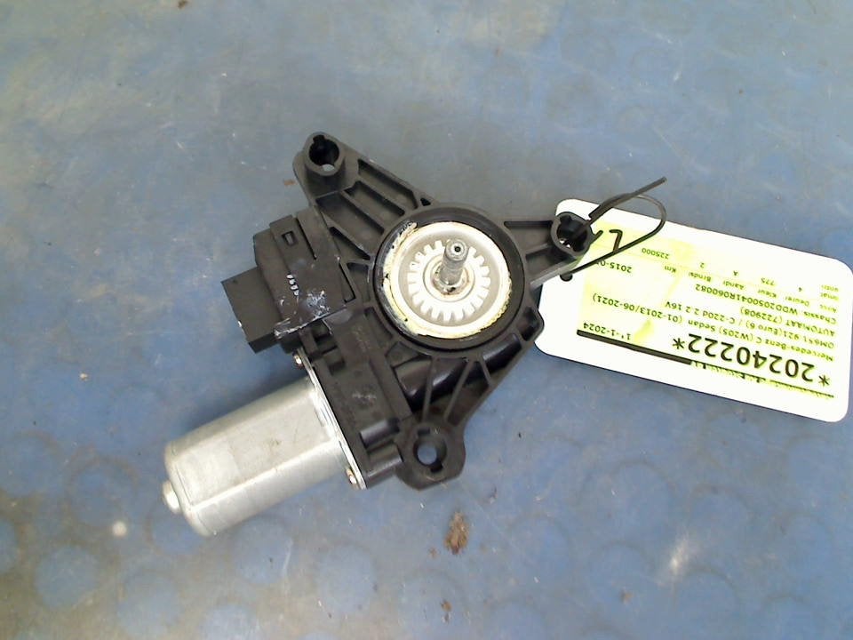 Motor Raammechaniek Links Achter C (W205) 2015, Gebruikt, Mercedes-Benz AG, Mercedes-Benz, Mercedesstraße 120, Stuttgart 70372, , Duitsland