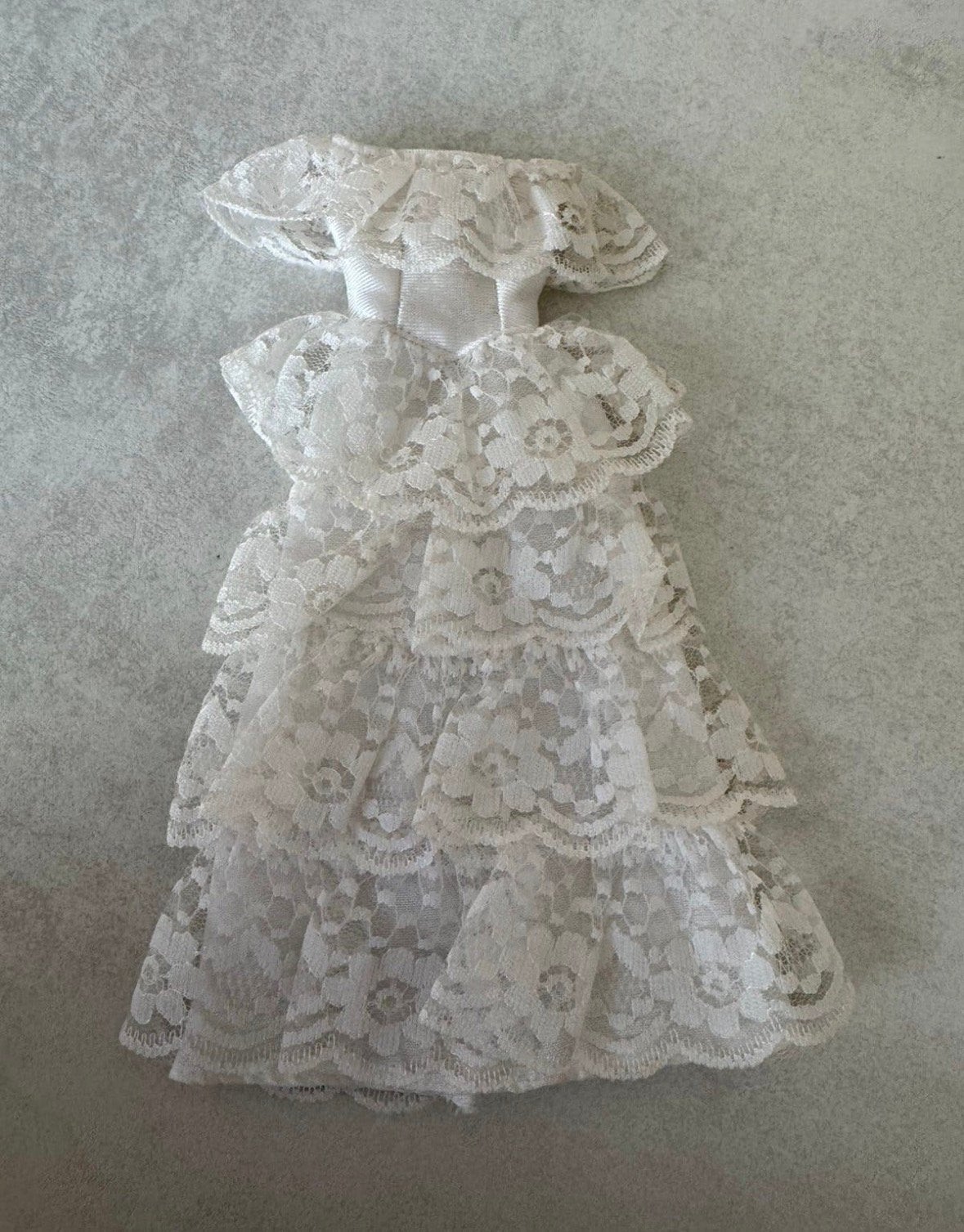 Barbie trouwjurk jaren 80/90, Ophalen of Verzenden, Gebruikt, Kleertjes