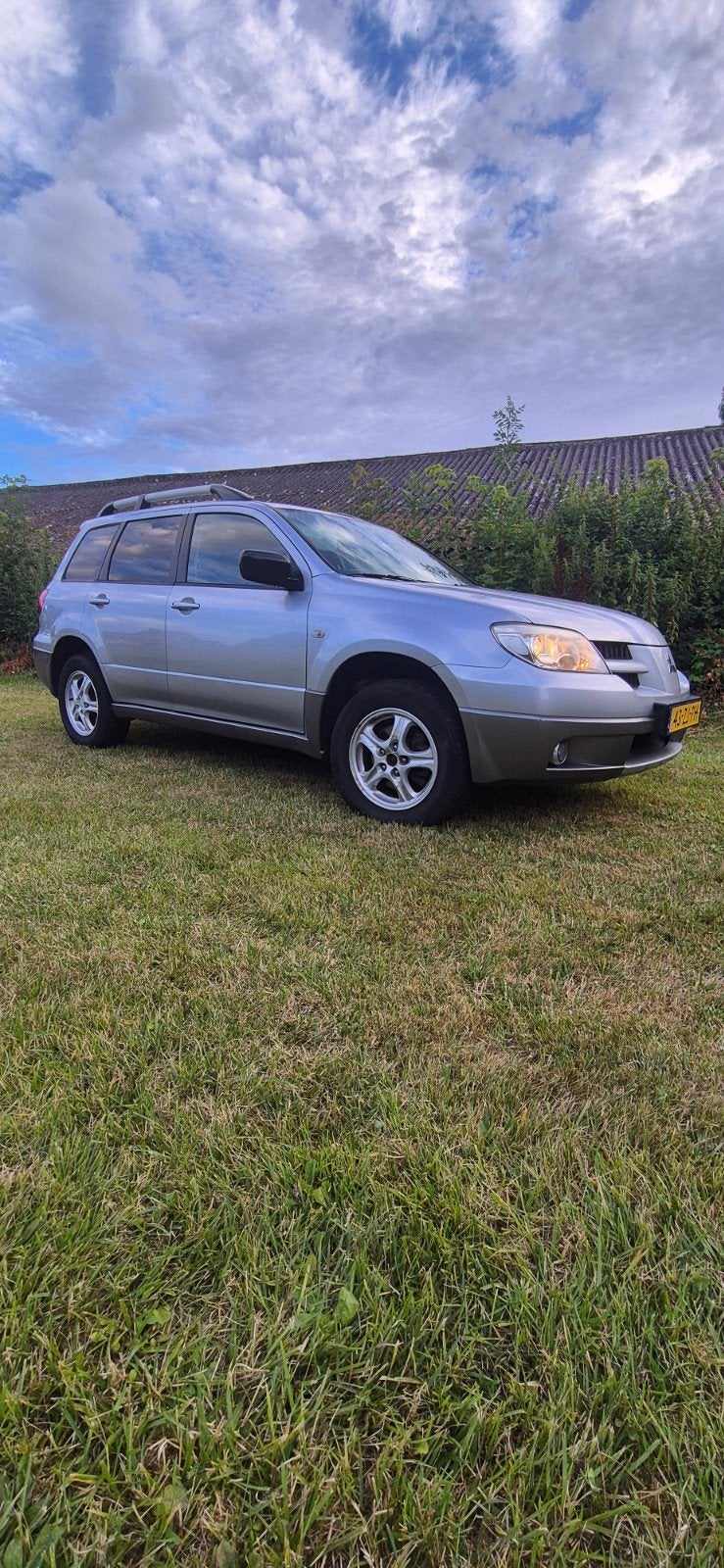 Mitsubishi Outlander 2.0 MPI 2WD MET NIEUWE APK!!, Voorwielaandrijving, Outlander, 4 cilinders, 1415 kg