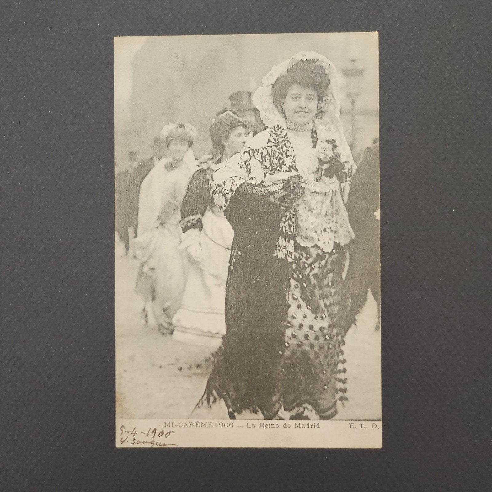 Oude ansichtkaart: La Reine de Madrid, 1906, Verzamelen, Ansichtkaarten | Themakaarten, Ophalen of Verzenden, Voor 1920, Gelopen