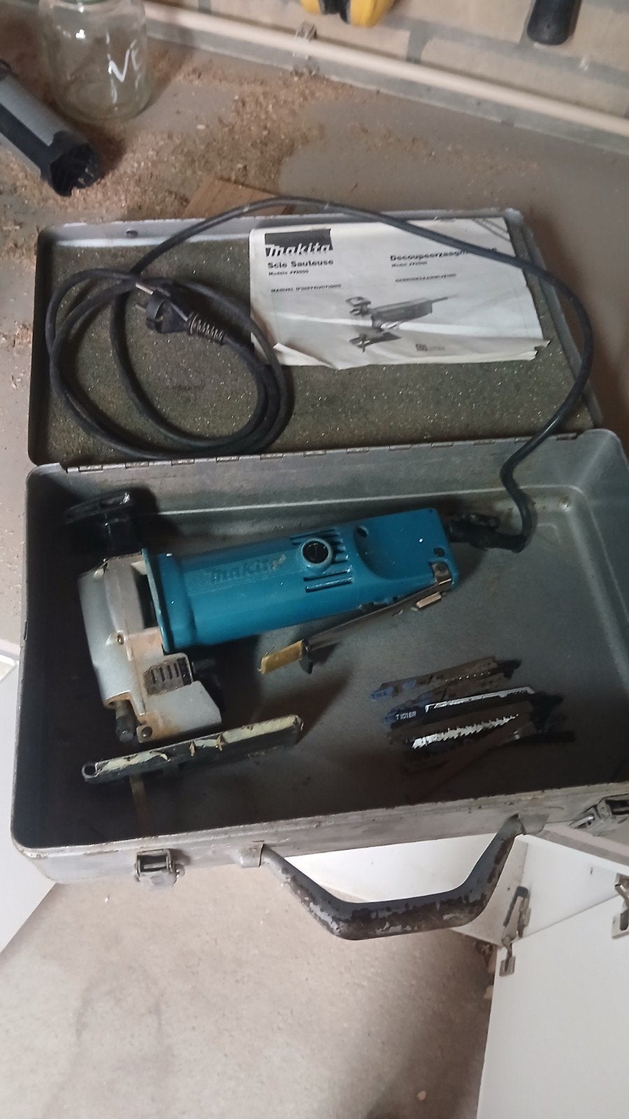 Makita Decoupeerzaag JV2000 met koffer en zaagjes, Ophalen, Gebruikt, Decoupeerzaag, Makita
