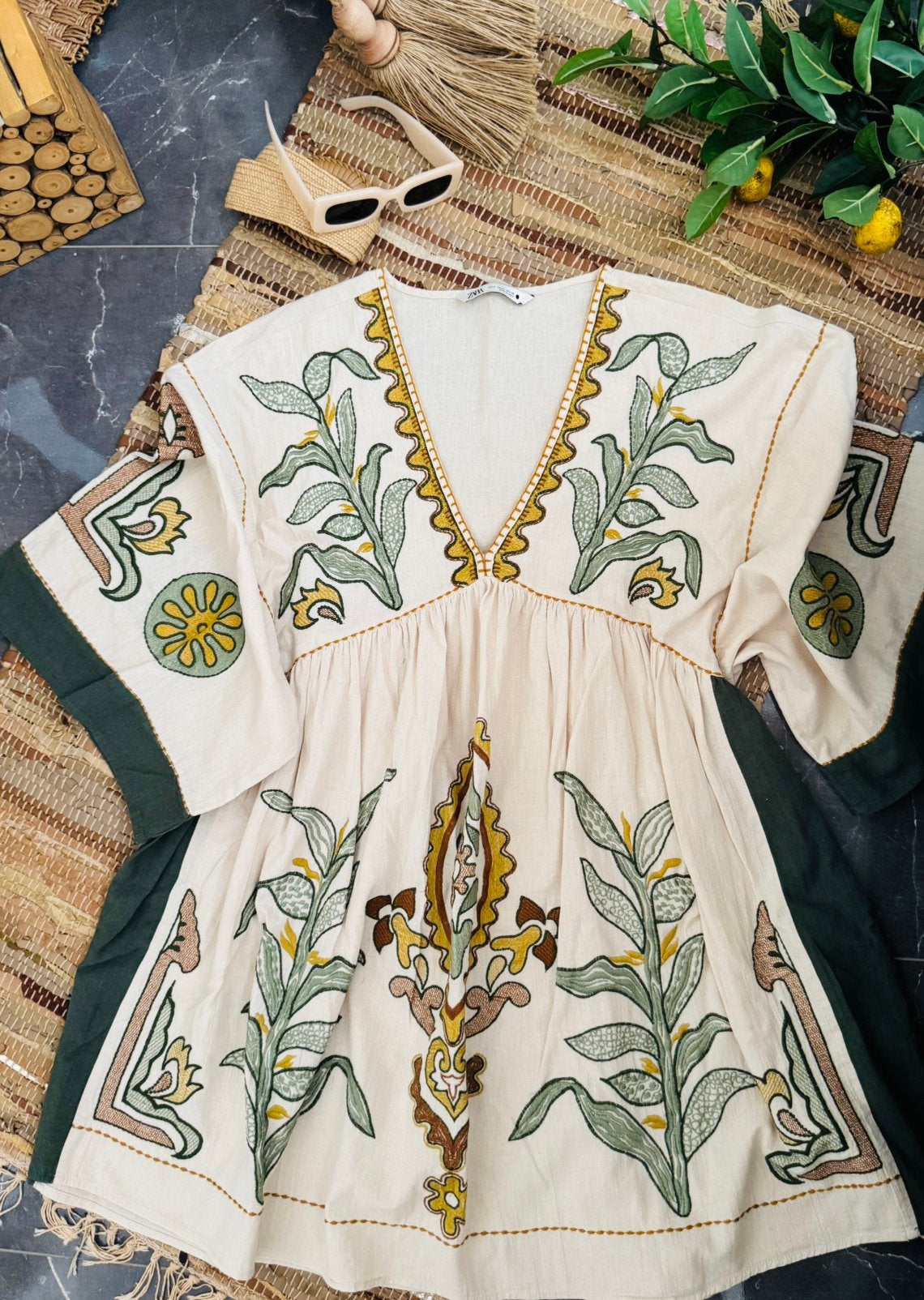 Zara Geborduurd Linnen Jurk, Beige, Ophalen of Verzenden, Zo goed als nieuw, Maat 36 (S)