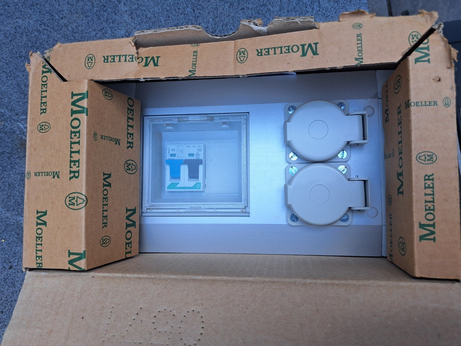 Moeller BD01-AK2M aftakas nieuw grijs, Doe-het-zelf en Verbouw, Ophalen, Nieuw, Groepenkast