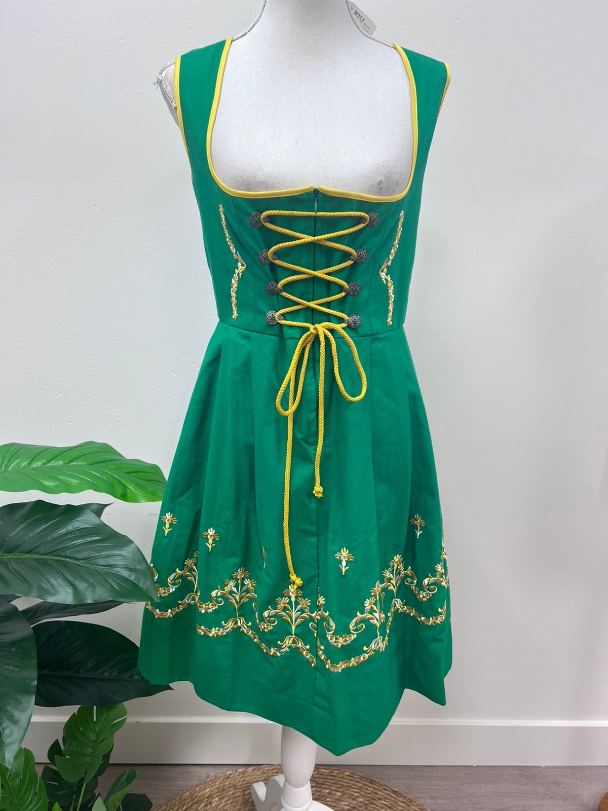 Handgemaakte unieke dirndl groen s, m, l, xl 4xl, Ophalen of Verzenden, Nieuw, Overige thema's, Kleding