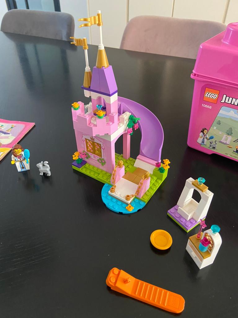 Lego Juniors Kasteel 10668 Compleet met doos, Ophalen, Lego, Zo goed als nieuw, Compleet
