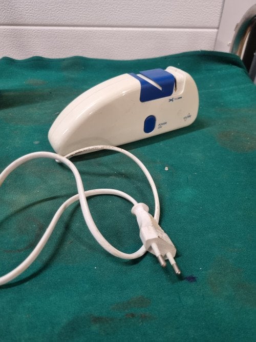 messen scharen slijper elektrisch, Huis en Inrichting, Keuken | Keukenbenodigdheden, Ophalen of Verzenden, 'T Olde Gre-j, Info@toldegrej.nl