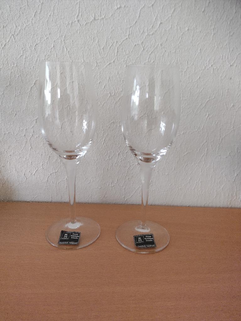 2 kristallen champagne glazen, Huis en Inrichting, Keuken | Servies, Glas of Glazen, Nieuw, Ophalen of Verzenden, Glas