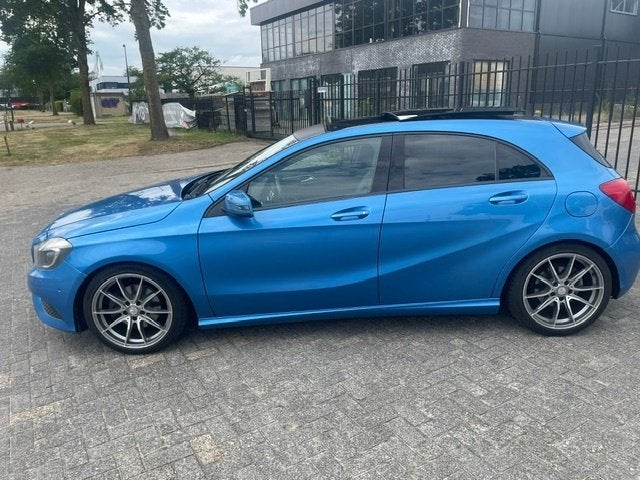 Mercedes-Benz A-Klasse A180 1.6 Blue Efficiency 2012 PANO, Voorwielaandrijving, Zwart, 4 cilinders, Leder en Stof