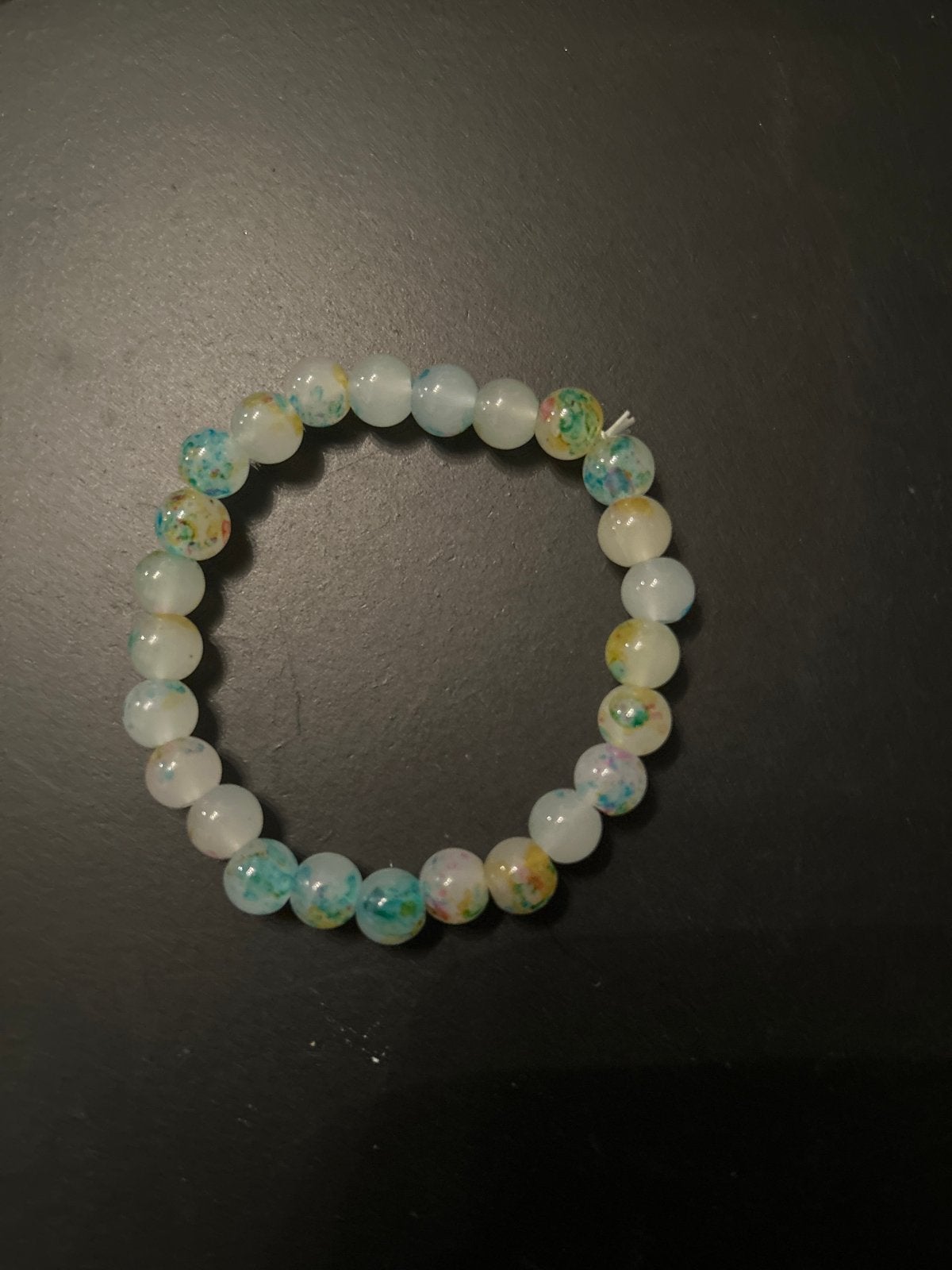 Kleurrijke kralenarmband, Sieraden, Tassen en Uiterlijk, Overige materialen, Overige kleuren, Verzenden, Nieuw