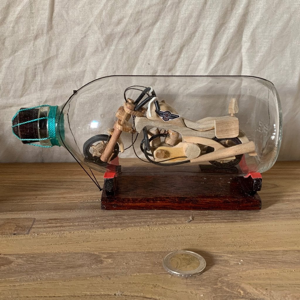 Motor in fles - handgemaakt - TTM Wonen, TTM Wonen, Meubels – (Perzische) Tapijten en Woonaccessoires, Meerkleurig, Taag 63, 2491 CS, Den Haag (Forepark)