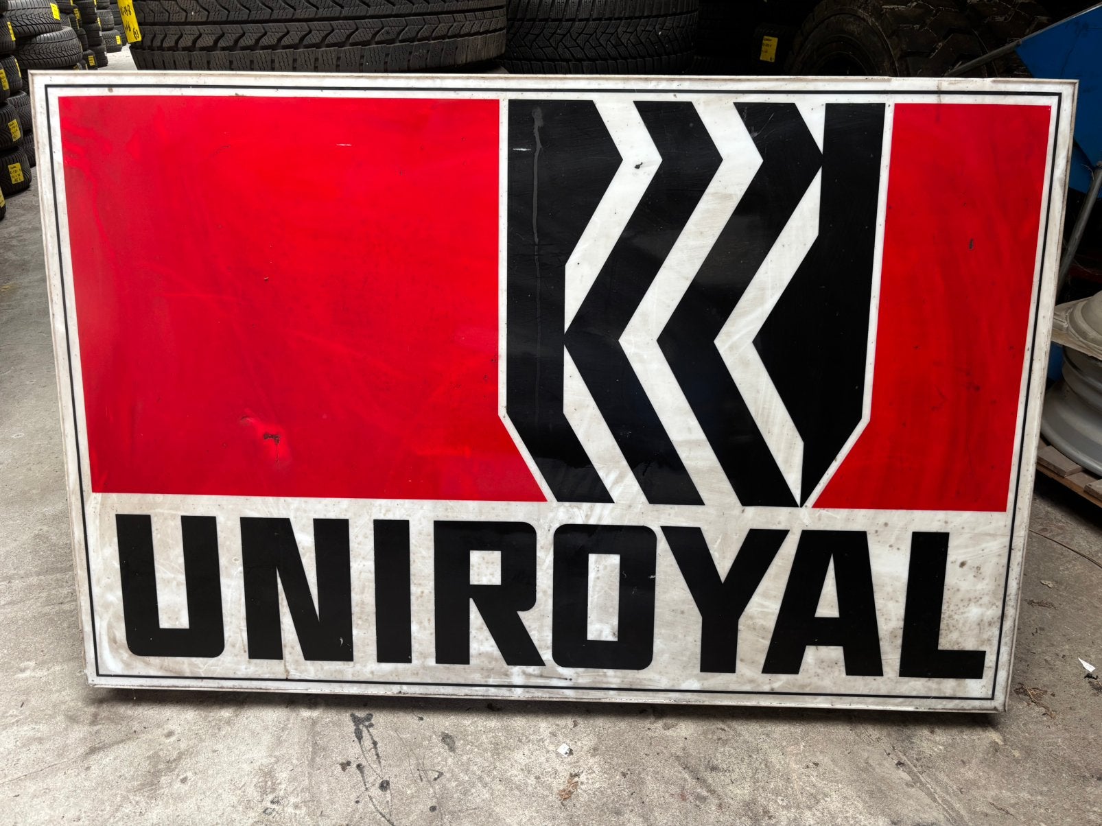 Uniroyal reclame lichtbak jaren 80, Ophalen, Zo goed als nieuw, Lichtbak of (neon) lamp