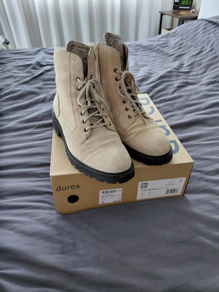 Te Koop: DUREA Hoge Schoenen,  mt 42. K-Breedte.Bijna NIEUW, Kleding | Dames, Schoenen, Durea, Schoenen met lage hakken, Beige