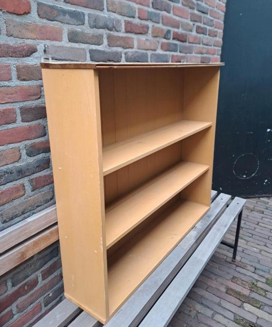 Handige houten kast boekenkast buitenkast tuinkast, Ophalen, Zo goed als nieuw, Hout