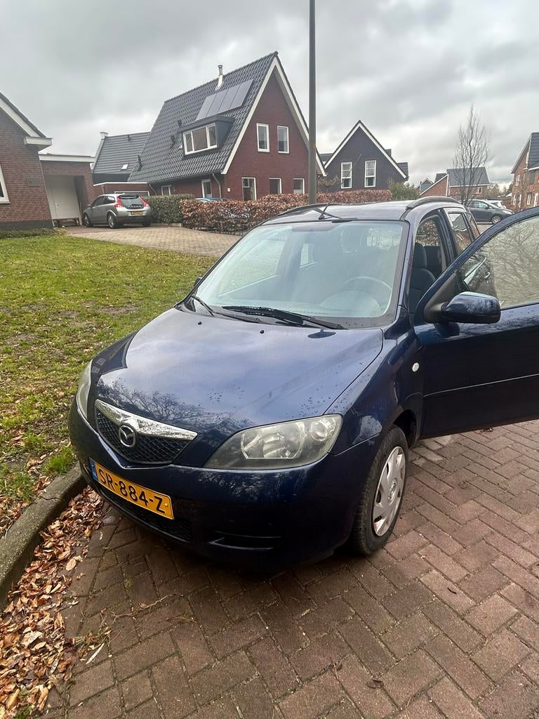 Mazda 2 1.4 16V 2004 Blauw nieuwe apk!, Voorwielaandrijving, 15 km/l, 40 €/maand, 4 cilinders