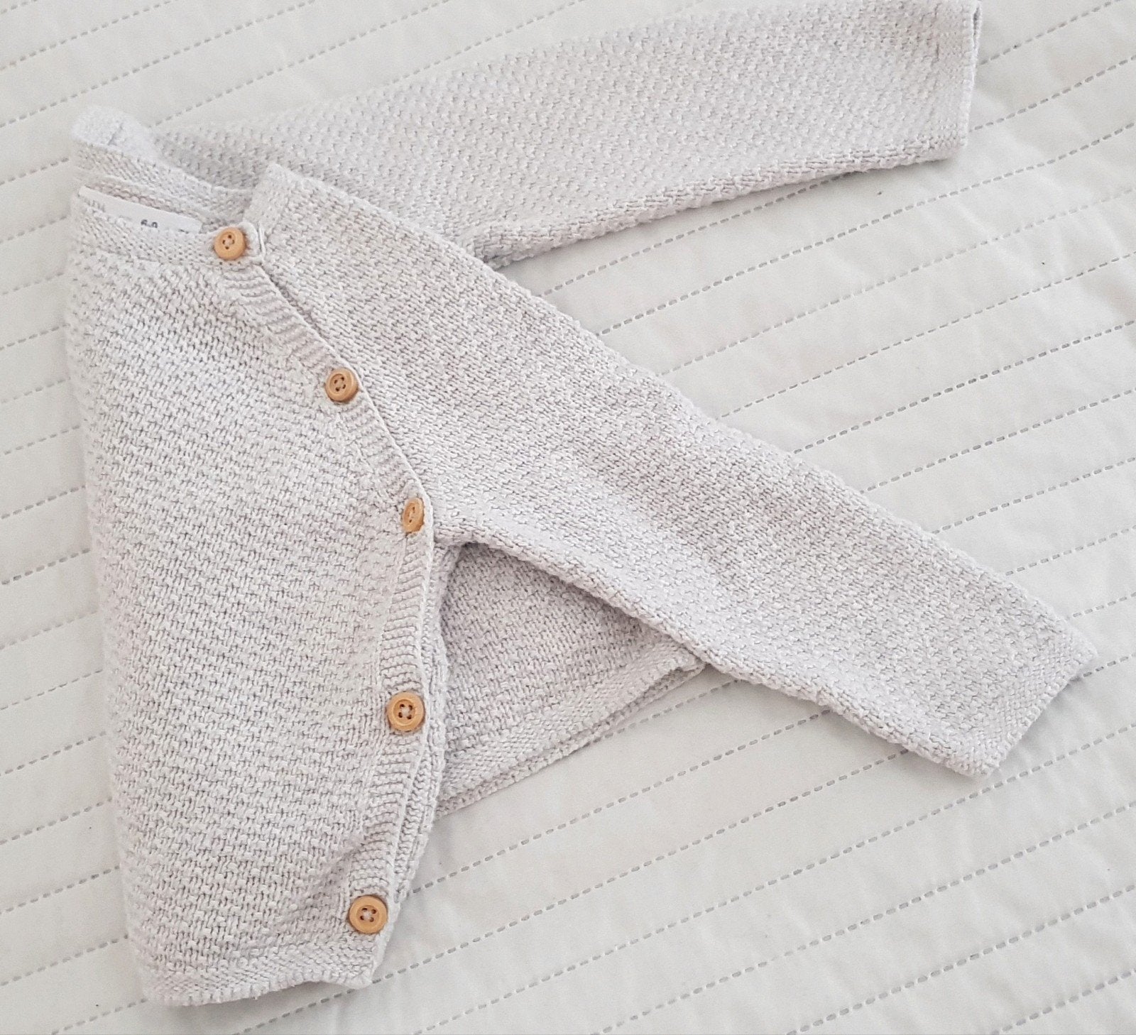Zara truitje met knopen maat 74 baby kleding truien trui, Zo goed als nieuw, Zara, Jongetje, Truitje of Vestje