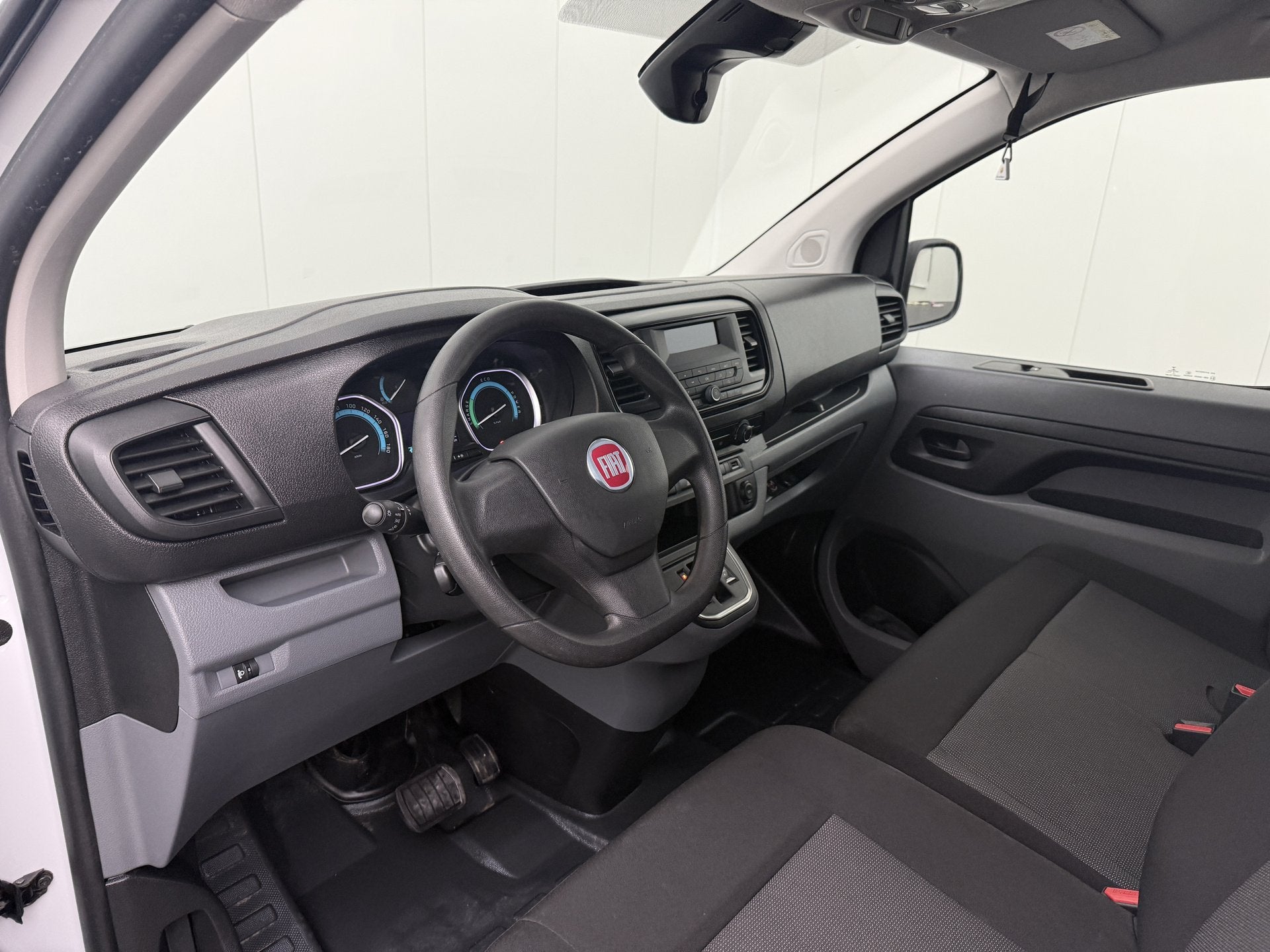 Fiat Scudo Lang Elektrisch 75Kwh | Airco | Cruise | 3-Zits, Automaat, Stof, Gebruikt, Zwart