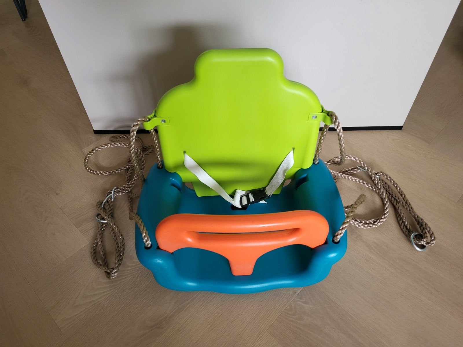 Groeischommel in Nieuwstaat!, Ophalen, Zo goed als nieuw