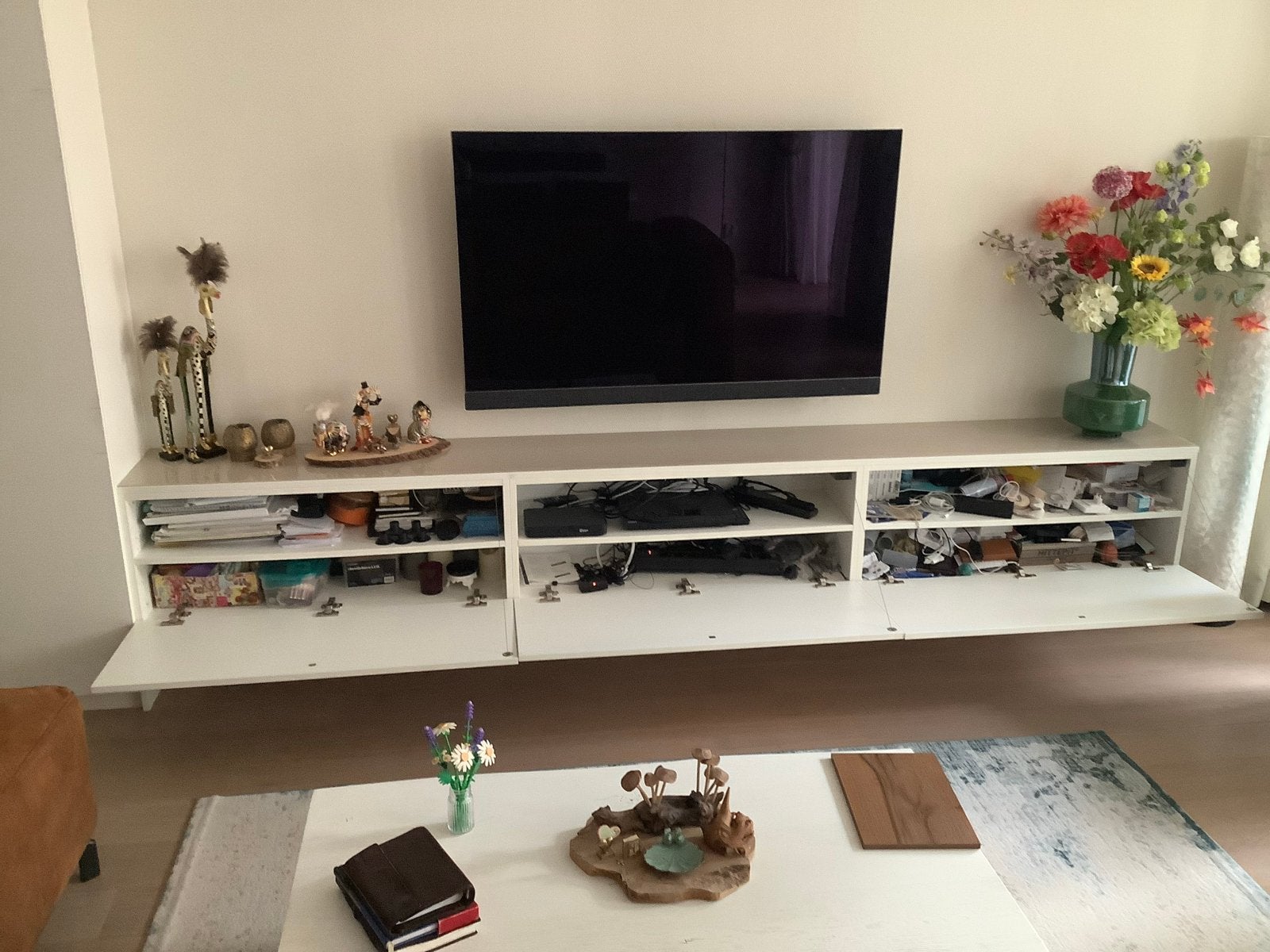 Zwevendekast 3 m taupe glasplaat,dimbare led verlicht met AB, Huis en Inrichting, Ophalen, Minder dan 50 cm, Gebruikt, Glas