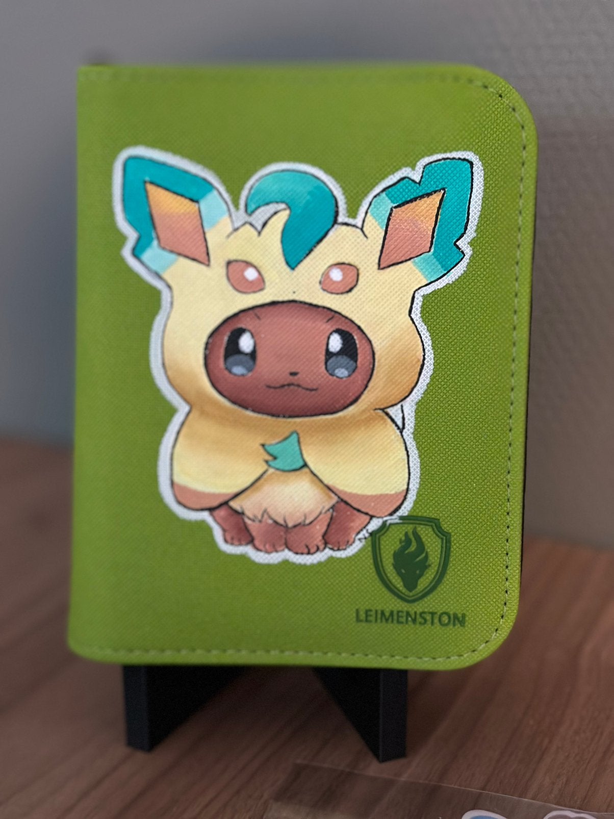 Customized Mini Toploader Poncho Eevee Leafeon, Ophalen of Verzenden, Nieuw, Overige typen